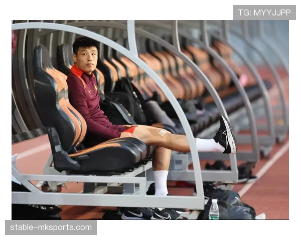 武磊这训练完直接路边摊撸串，自律人设崩了？